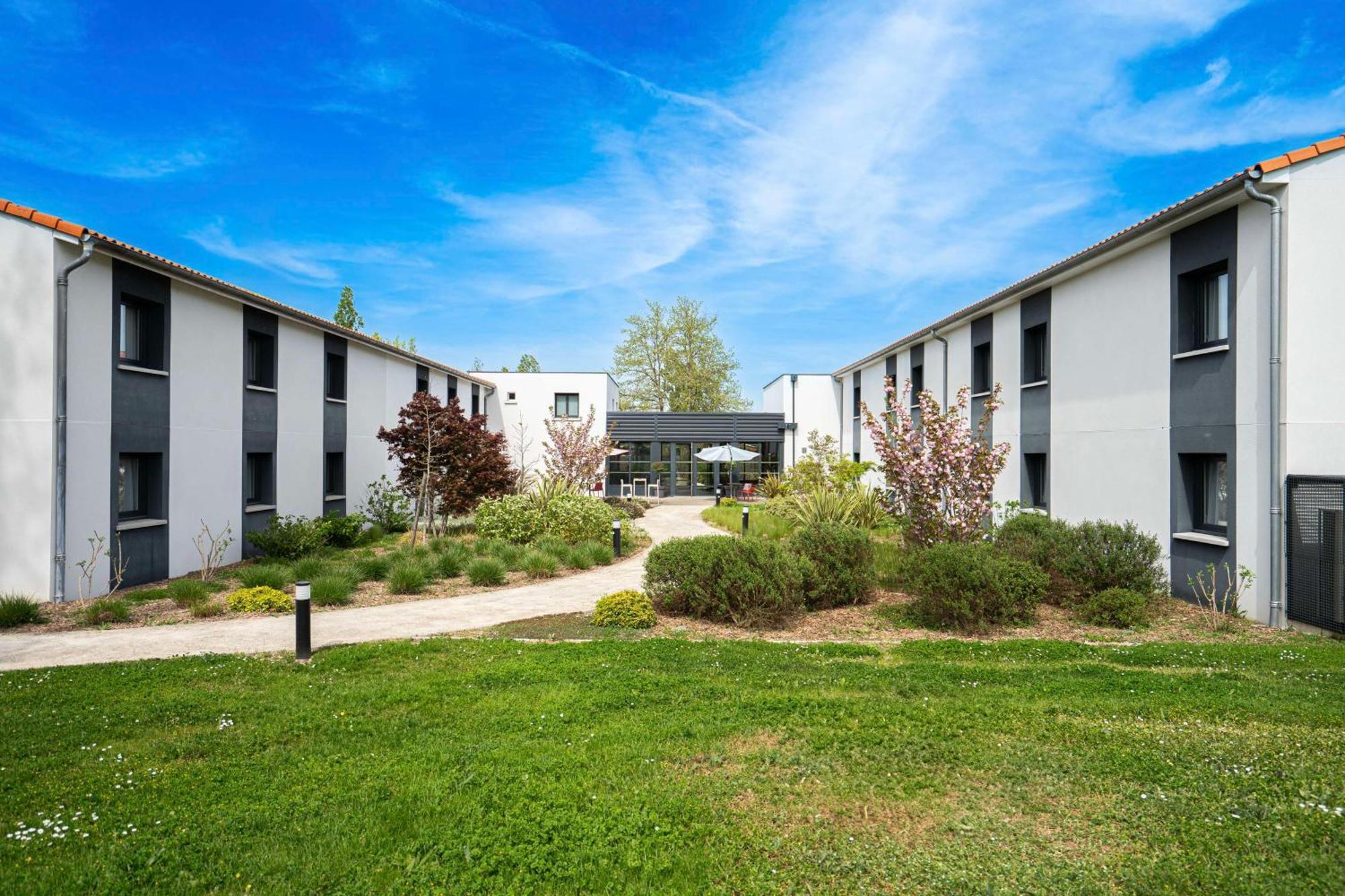 Sure Hotel By Best Western Les Portes De Montauban Zewnętrze zdjęcie
